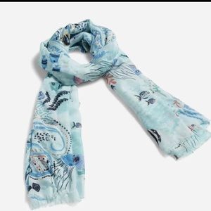 Vera Bradley Soft Fringe Scarf Paisley Wave 22842-U39 NWT Ocean Beach Theme